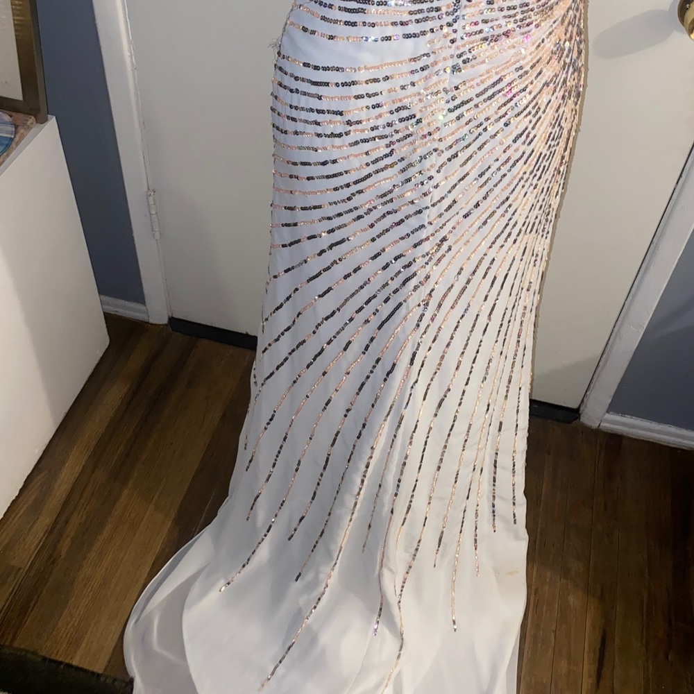 Barbie stunning dress high rise leg slit - Picture 13 of 17